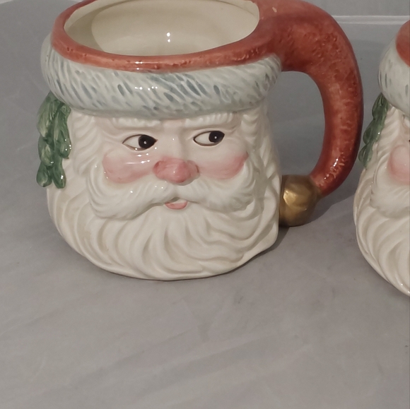 Pair of Vintage Fitz and Floyd Santa Mugs - Picture 3 of 5